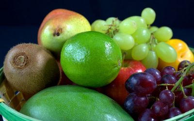 8 TIPS TO REDUCE MENOPAUSAL SYMPTOMS NATURALLY